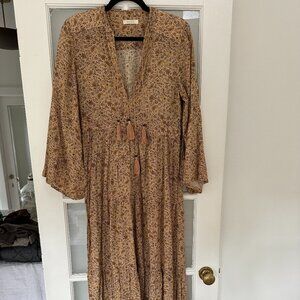 Doen Floral Print Maxi Sundress / Neutrals